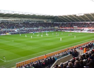 Liverpool visita al Swansea City en una apuesta por alcanzar al Chelsea. apuesta, Liverpool, Swansea City