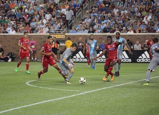 Tarde de fútbol y apuestas apuestas, fútbol