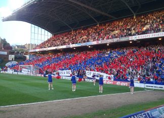 Manchester United apuesta por las copas europeas. crystal, manchester, fecha29