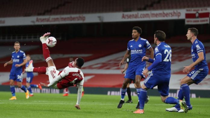 Leicester vs Arsenal fecha diez de Premier