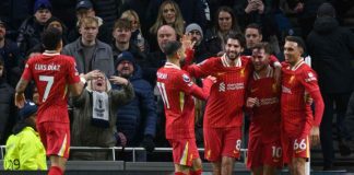 Liverpool derrota West Ham 5-0 con gol de Díaz